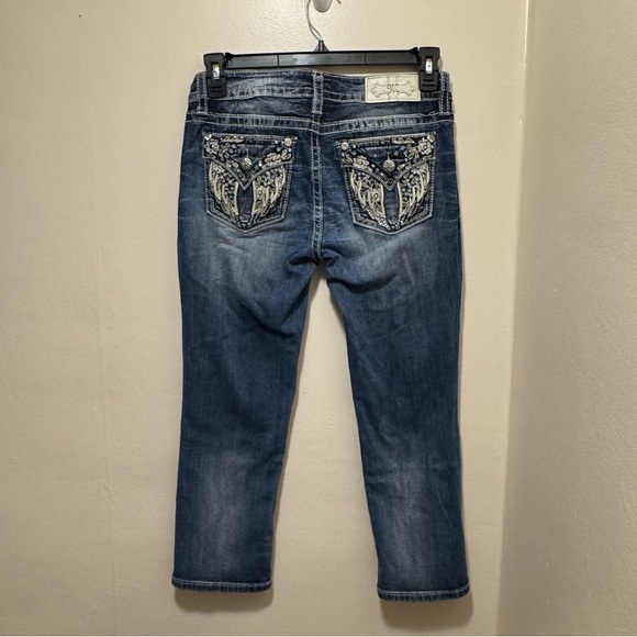 Miss Me 29 Capri's #M3123P Embroidered Embellished Metallic Angel Wing Pockets - Picture 3 of 15